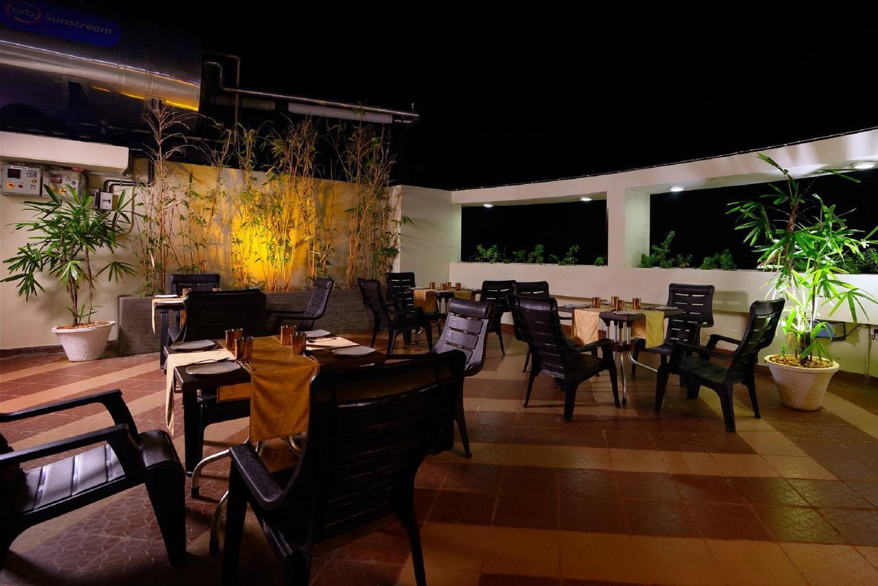 Sps Kingsway Hotel Thiruvananthapuram Buitenkant foto