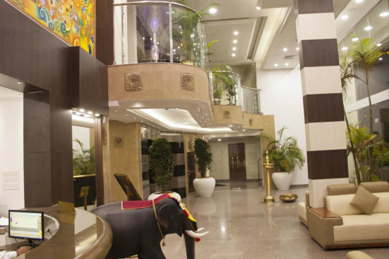 Sps Kingsway Hotel Thiruvananthapuram Buitenkant foto